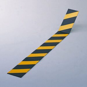 コーナーガードD ■カラー：黄 黒【代引不可】