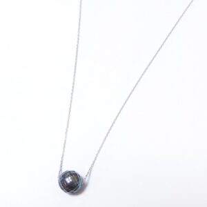 パール ネックレス 華真珠 K18 ホワイトゴールド 8mm 8ミリ珠 特殊カット技術 タヒチ真珠 ペンダント パール 真珠 40cm 長さ調節可能(アジャスター付き)