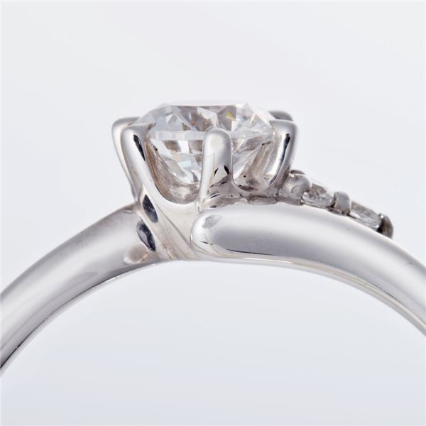 Dカラー・VVS2・EX Pt0.3ct ダイヤリング サイドダイヤモンド (鑑定書付き) 18号 - 画像 (3)