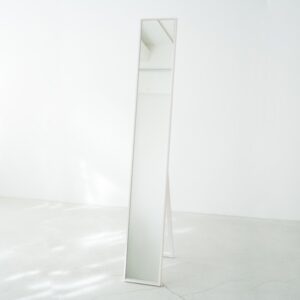 細枠スタンドミラー 幅22cm(ホワイト/白) 天然木/姿見鏡/スリム/高級感/木製/飛散防止加工/折りたたみ/北欧風/日本製/完成品/NK-1